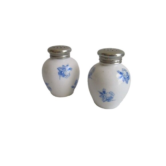 *Vintage Thomas Salt and Pepper Set Blue Rose Motif China Germany - Picture 1 of 5